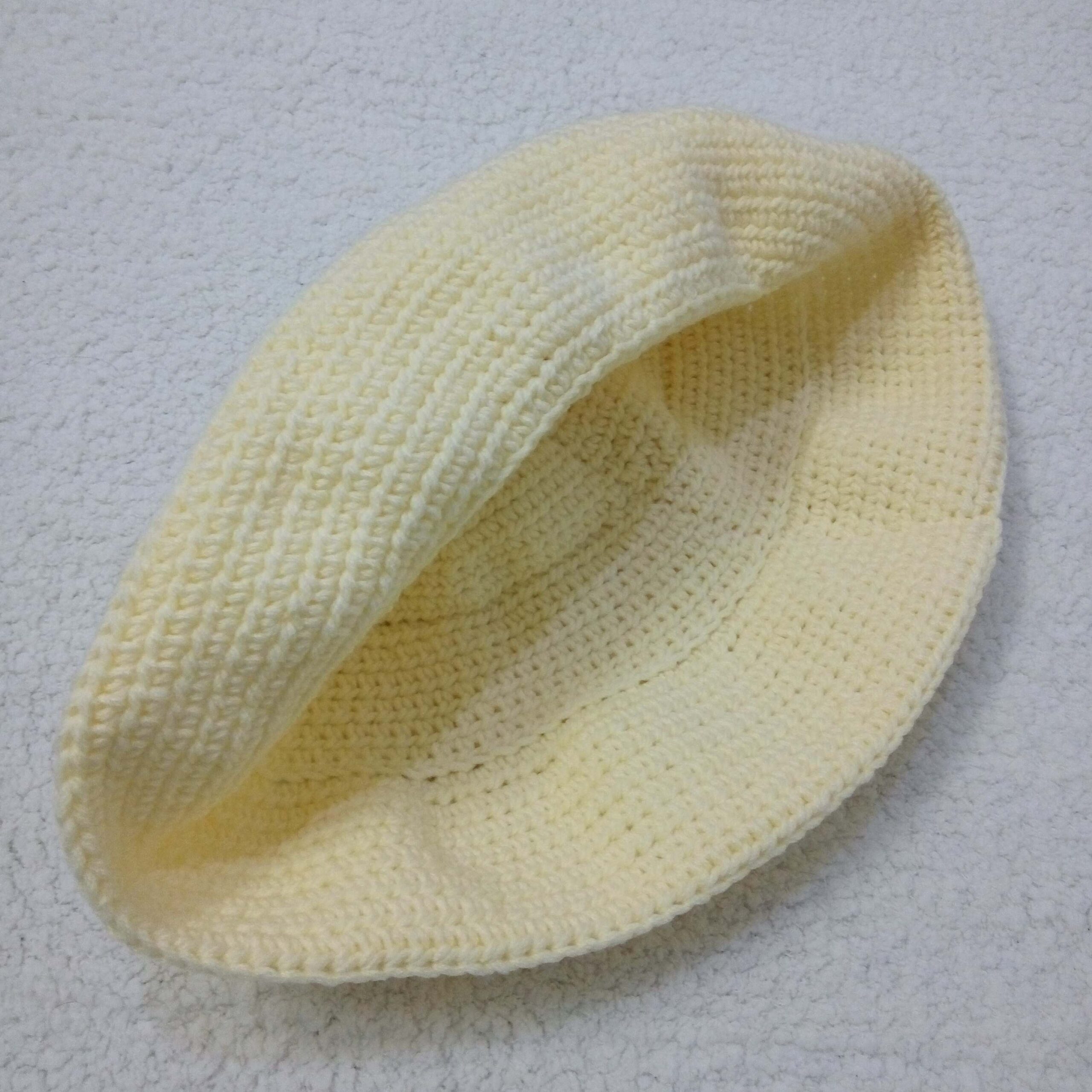 Chapeau Bob en Crochet Léger – Parfait pour les Voyages et Facile à Transporter