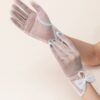 Short Wedding Gloves with Delicate Bow – Suitable for Minimalist Bridal Looks
