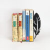 Serre-livres artistique plume – pour organisation stylée à la maison ou bureau