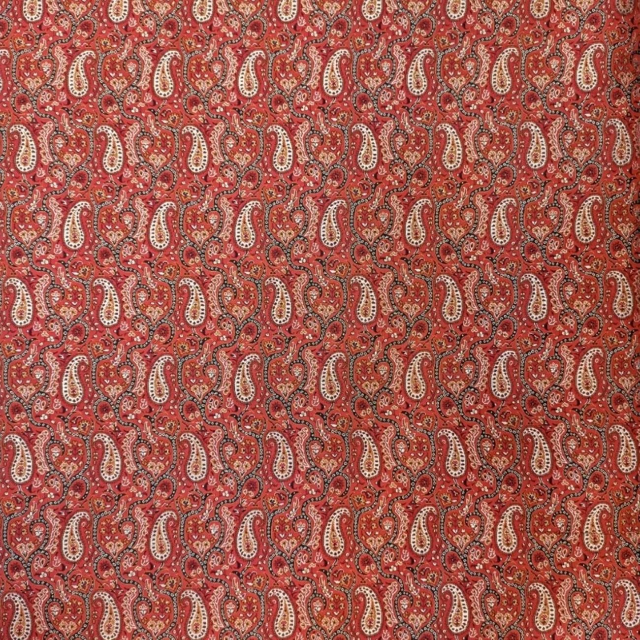 Termeh : un trésor persan – motifs complexes et couleurs vibrantes racontant la culture et l’artisanat