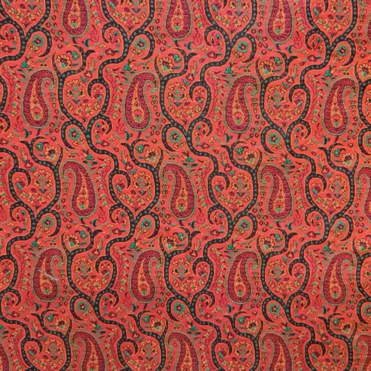 Termeh : l’héritage de l’art textile persan, vivant dans chaque fil et chaque couleur