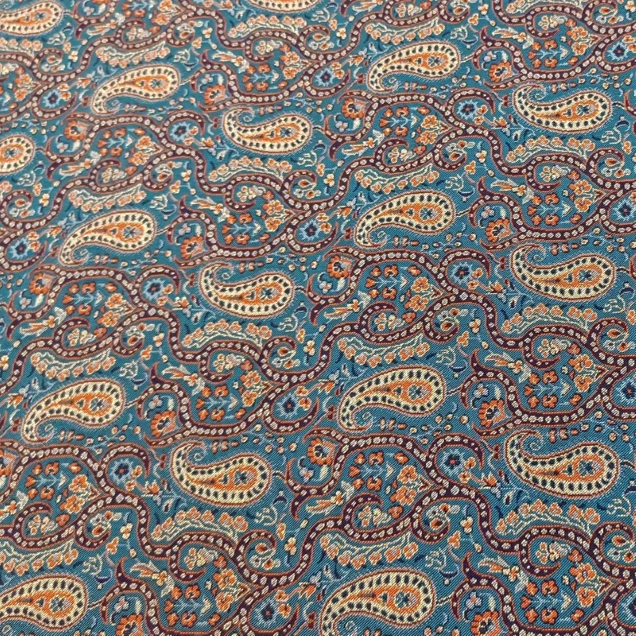 L’art du Termeh : célébrer des siècles de tradition textile et de sophistication persanes