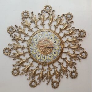 Horloge murale en laiton style vintage – une touche de patrimoine pour votre intérieur