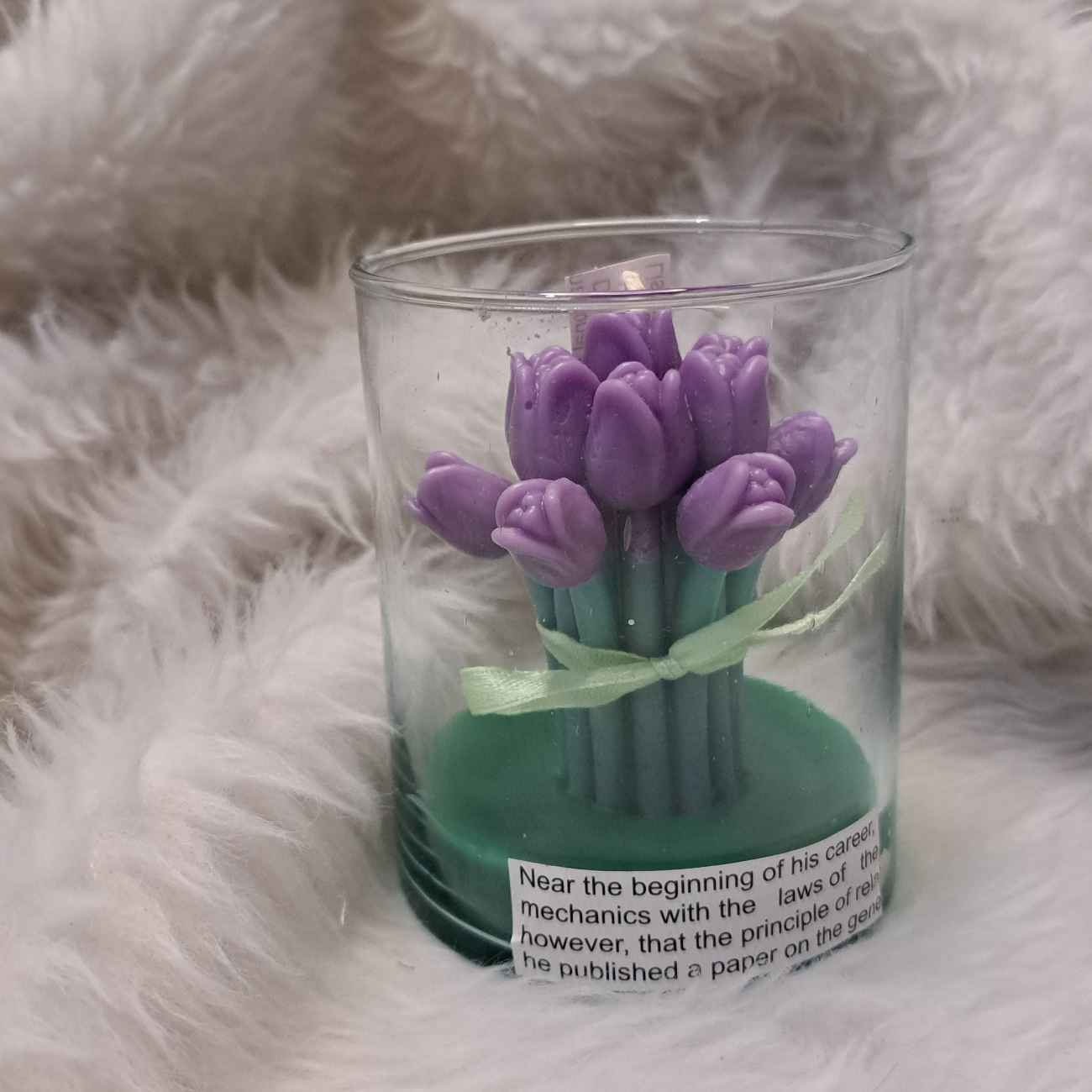 Bougie artisanale en pot de lavande – Parfum floral apaisant pour une atmosphère chaleureuse à la maison