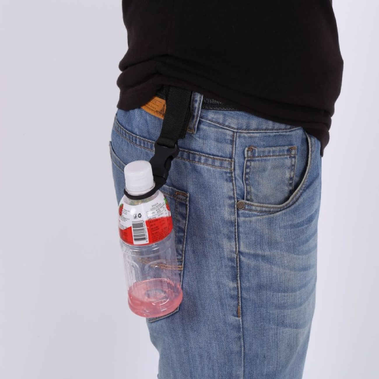 Porte-bouteilles pour vélos, voitures et randonnée – gardez vos boissons en sécurité partout.