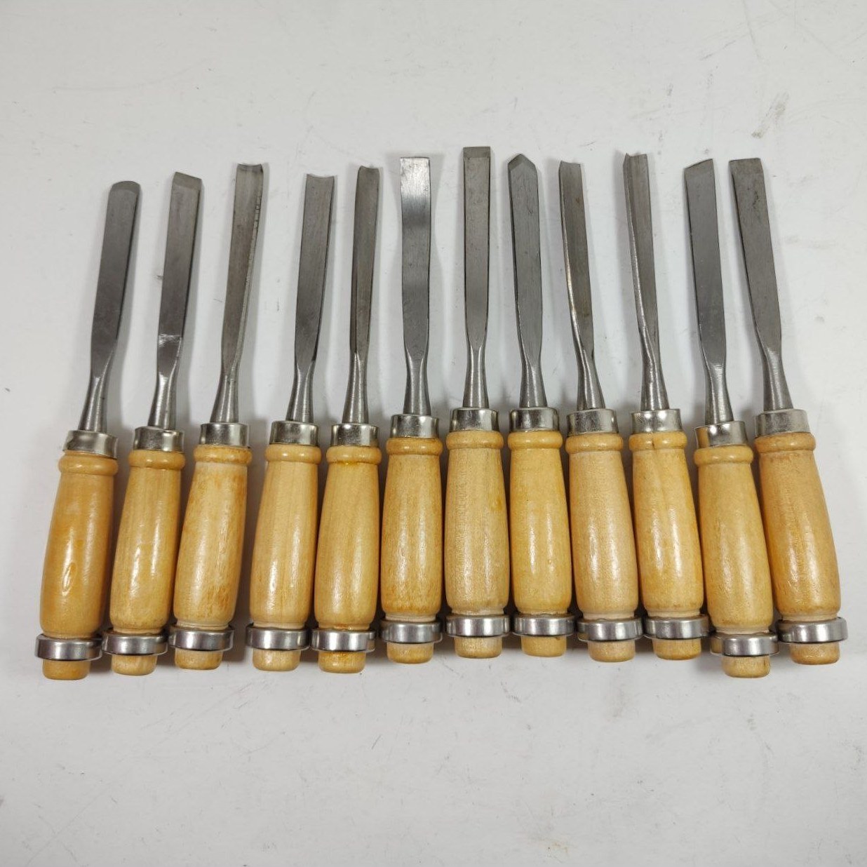 Ciseau Gouge Courbé pour Bois – Parfait pour Creuser, Façonner et la Sculpture Fine sur Bois