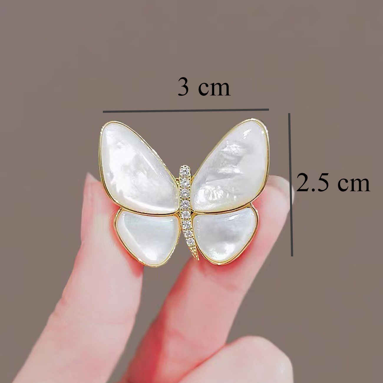 Broche Papillon Blanche Élégante – Accessoire Délicat et Intemporel