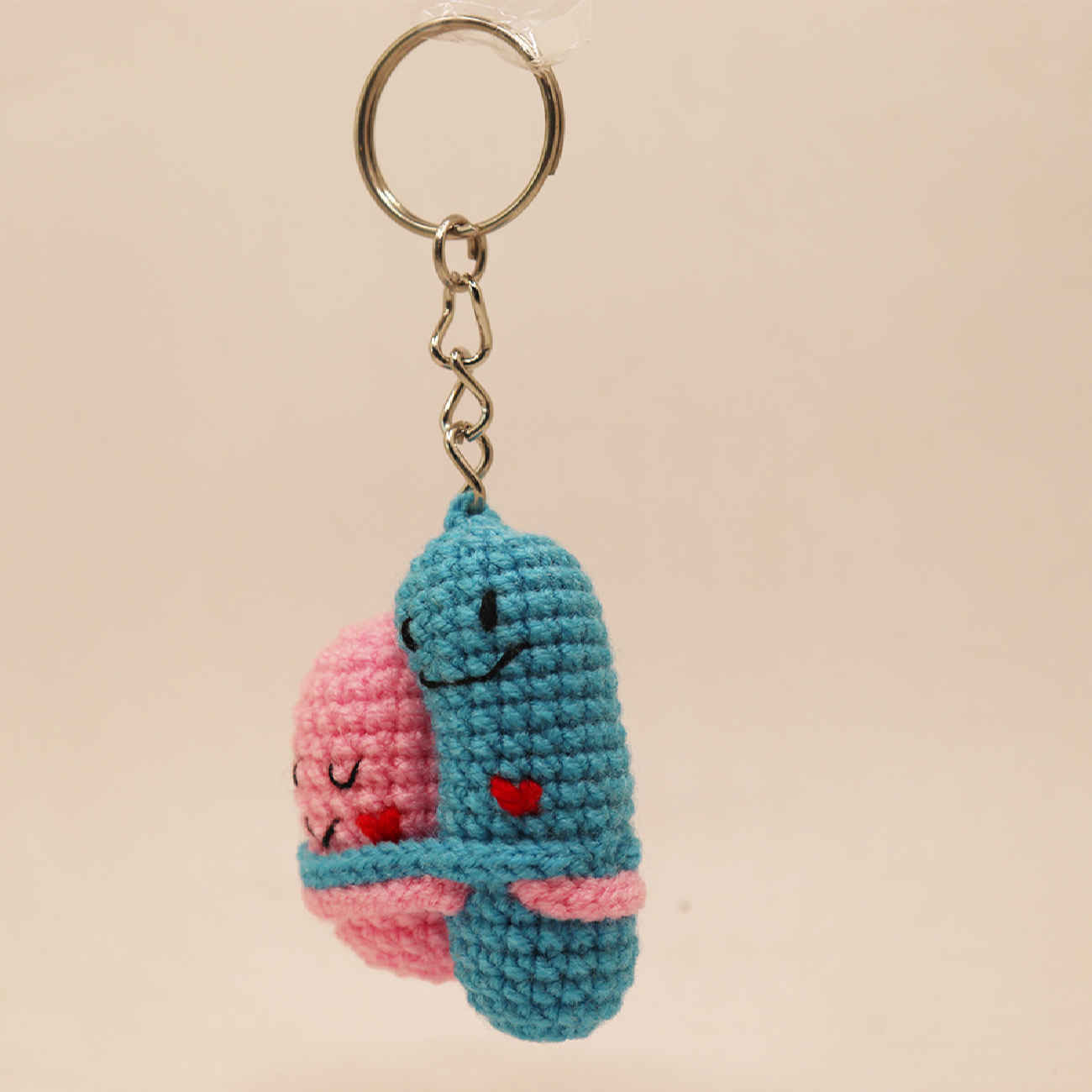 Porte-clés au Crochet Fait Main – Design Câlin, Idéal pour Clés & Usage Quotidien