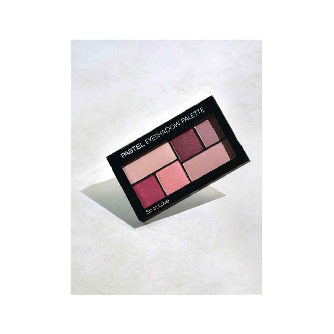 Palette de Fards à Paupières Pastel Modèle So In Love – Haute Pigmentation & Longue Tenue