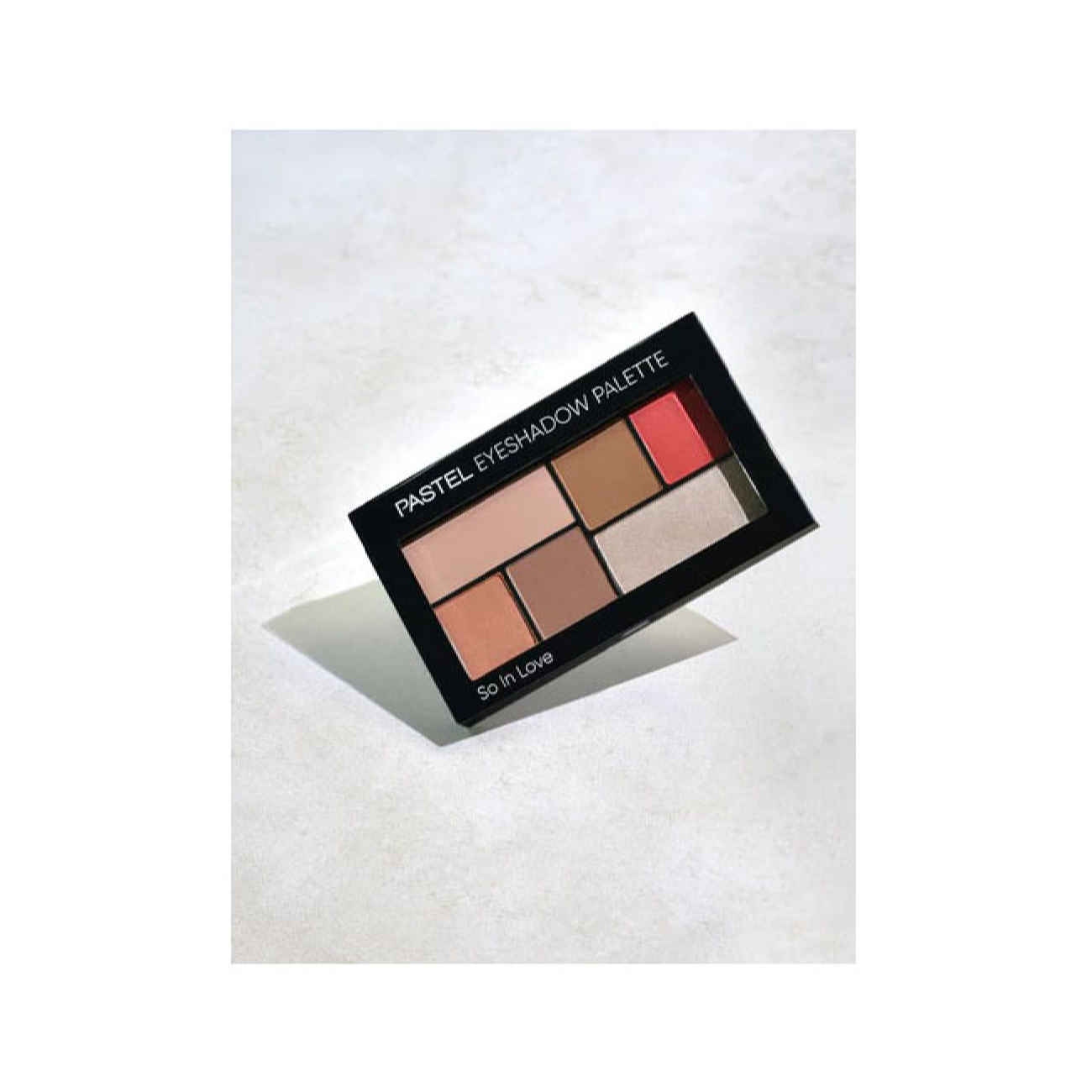 Palette de Fards à Paupières Pastel – Modèle So In Love, Pigments Nacrés, Haute Pigmentation et Tenue Longue – 201