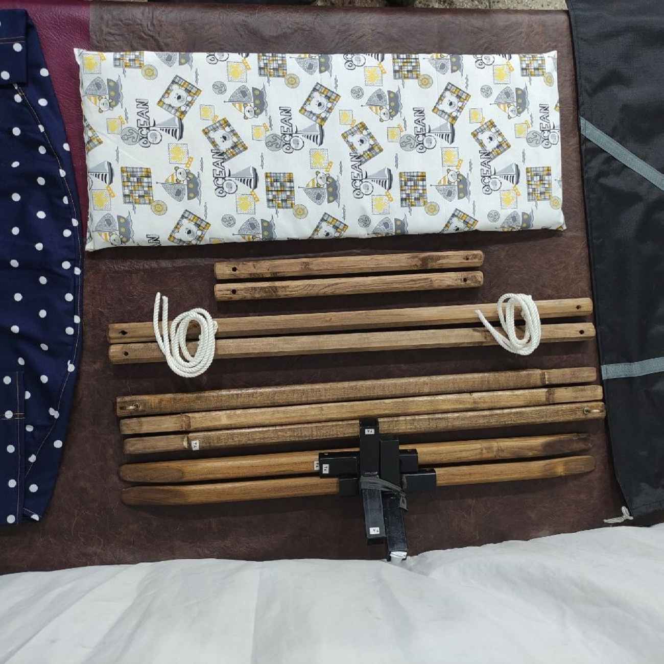 Berceau Bébé à Structure en Bois – Hamac en Coton Résistant pour Nouveau-nés jusqu’à 3,5 Ans